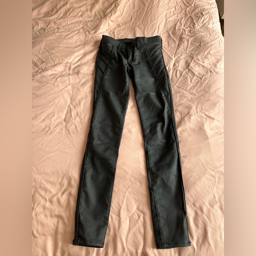 Shinny jeans